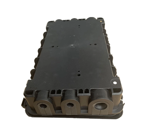 Outward-facing ground cable trays