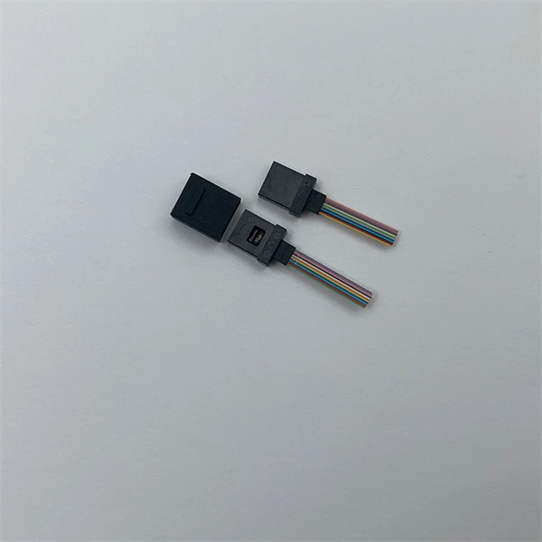 Enclosed busbar joint