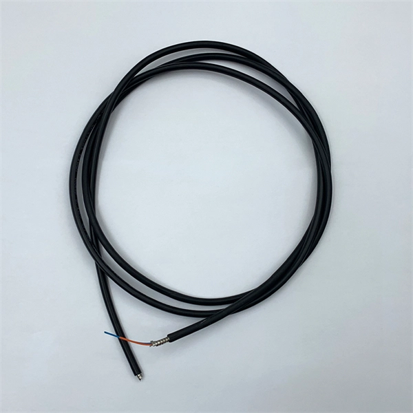 How to wire the male and female plugs in the distribution box 