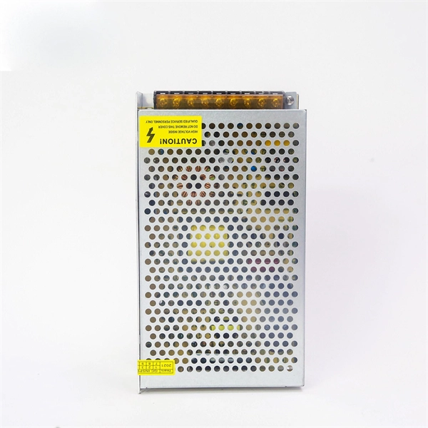 Dustproof protective shell for distribution box