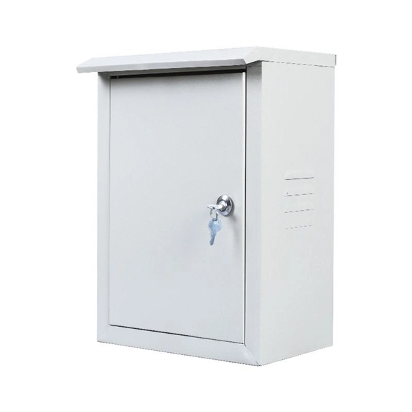 What should be labeled on the construction site s electrical distribution box